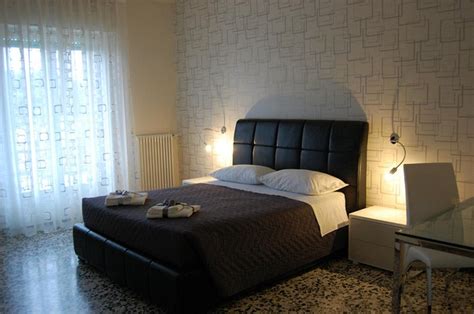 hotels chiaravalle|la locomotiva chiaravalle.